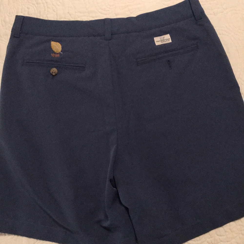 Vineyard Vines Links golf shorts